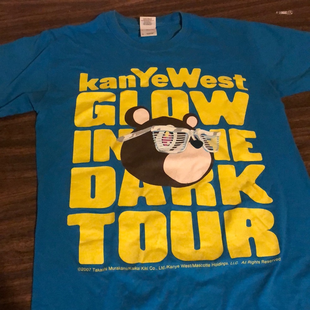 Kanye west tour t shirt small